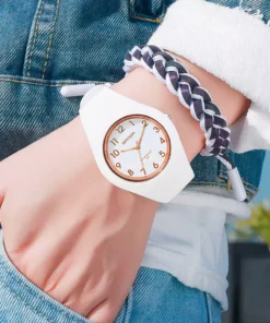 Beautiful White Silicone Kids Quartz Wrist Watches Water Resistant