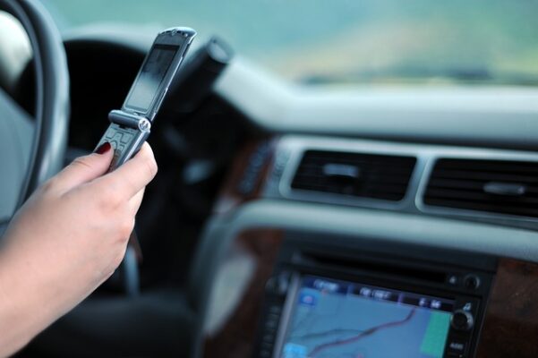 Drive Safely with the Magnetic Car Phone Holders