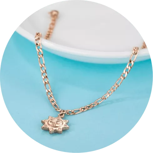Rose_Gold_Bracelet_With_A_Sun_Pendant_Des (1)