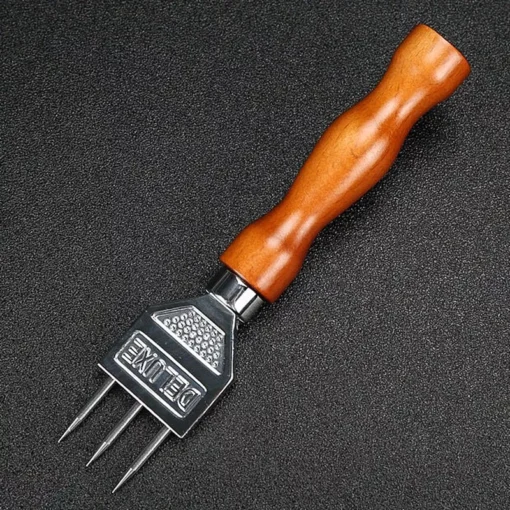 Japanese Style Stainless Steel Ice Crusher with Wooden Handle - Image 5