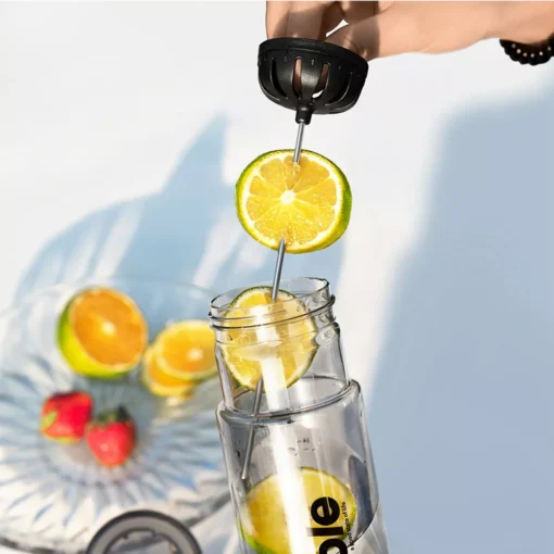 Eco-Friendly 620ml Travel Juice & Water Bottle with Leak-Proof Design - Image 4