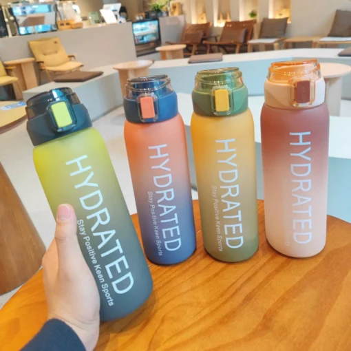 Large Capacity Gradient Frosted Water Bottle - Image 4