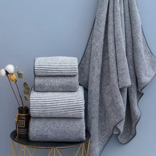 Thickened Sports Bath Towel - Image 3