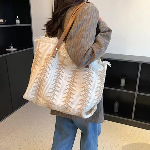 Large Capacity Canvas Fringe Tote Bag - Image 4