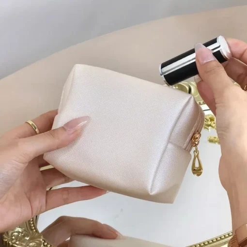 Women’s Portable Cosmetic and Jewelry Bag - Image 4