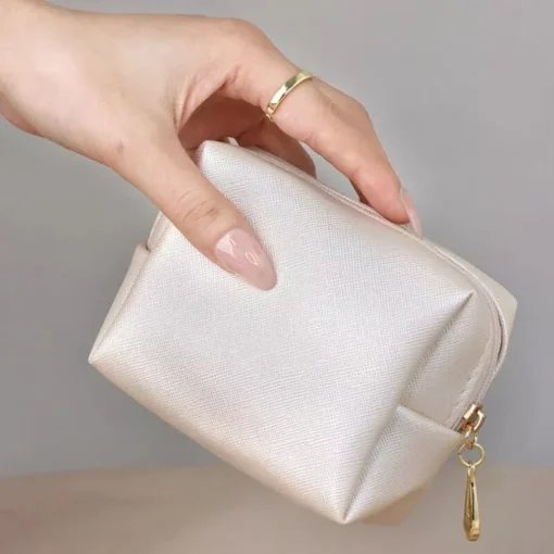 Women’s Portable Cosmetic and Jewelry Bag - Image 2