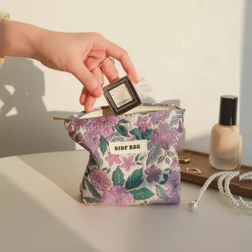 Vintage Floral Cosmetic Bag - Image 4