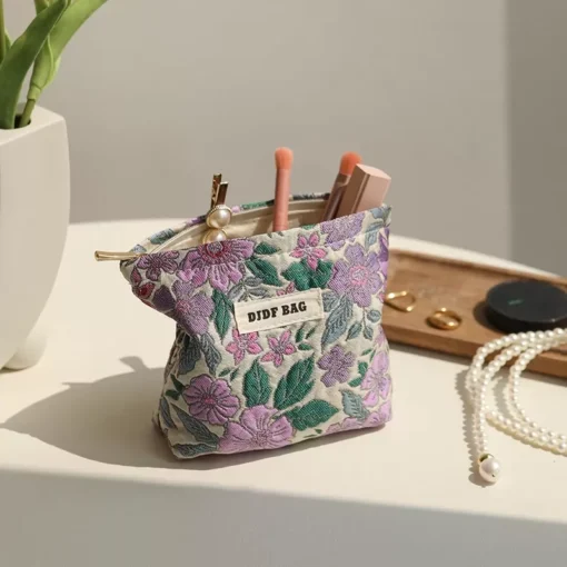 Vintage Floral Cosmetic Bag - Image 3