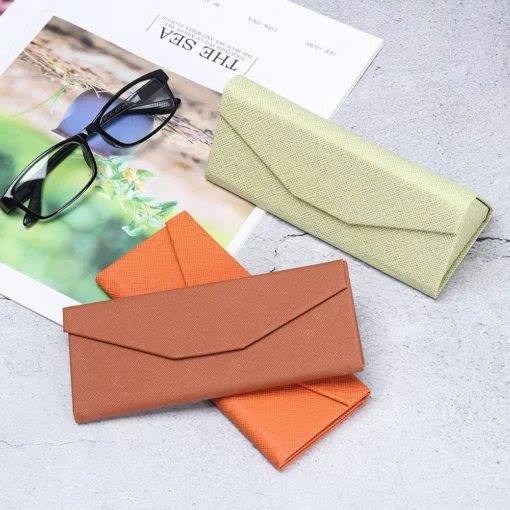 Waterproof Strong Magnet Eyewear Case - Image 4