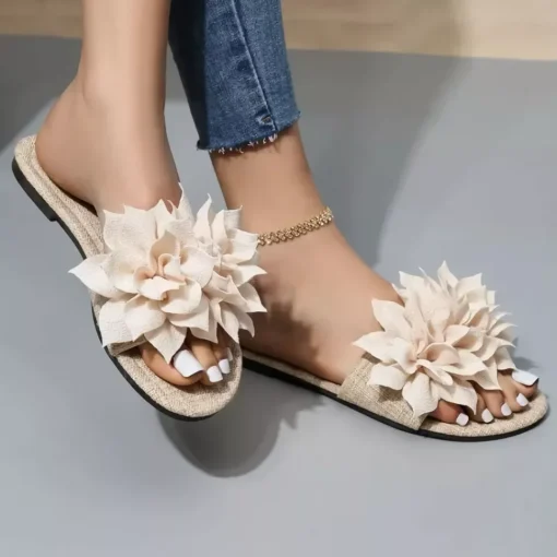 Stylish Women’s Floral Flip Flops – Casual Summer Beach Sandals