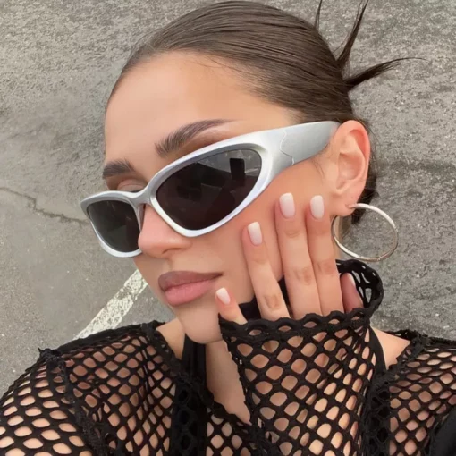Y2K Punk Sports Sunglasses for Men and Women - Image 4