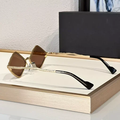 Alloy Rhombus Sunglasses UV400 Protection – Vintage Fashion Eyewear - Image 4