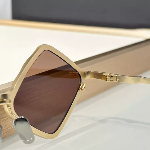 Alloy Rhombus Sunglasses UV400 Protection – Vintage Fashion Eyewear - Image 10