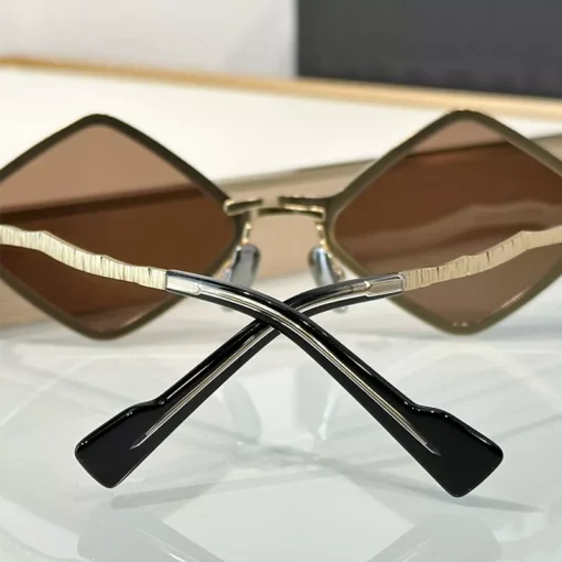 Alloy Rhombus Sunglasses UV400 Protection – Vintage Fashion Eyewear - Image 5