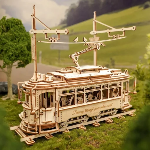Classic City Tram 3D Wooden Puzzle - Image 3
