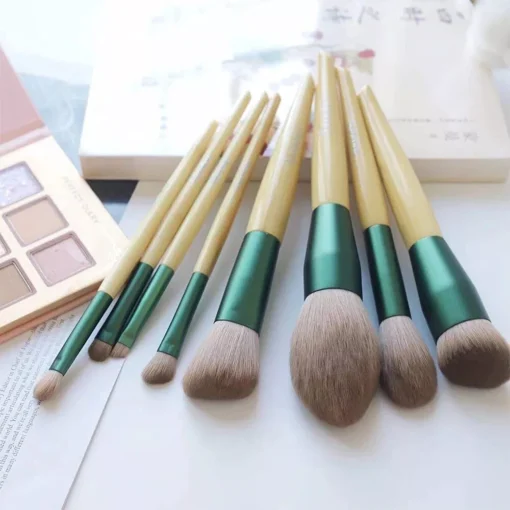 10Pcs Professional Makeup Brush Set with Premium Case - Image 4