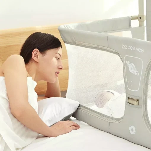 Compact and Versatile Baby Crib - Image 4
