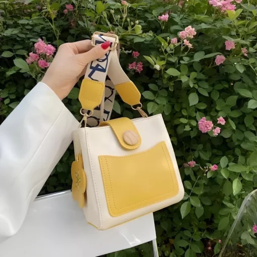 Trendy Yellow Mini Crossbody Handbag