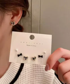 Chic Korean Heart Stud Earrings