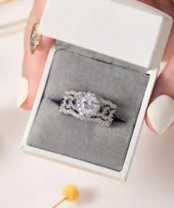 Exquisite 3-Piece Pear Cut Engagement Ring Set in 925 Sterling Silver