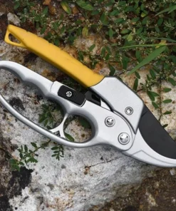Multi-Purpose Ratchet Pruning Shears for Garden Mastery