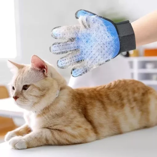 Pet Grooming and Deshedding Glove - Image 5