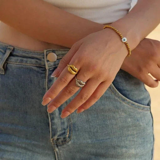 Luxurious 18K Gold Plated Stainless Steel Lip Ring - Image 4
