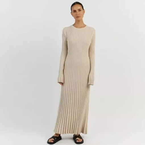 Elegant Pleated Knit Dress - Image 11