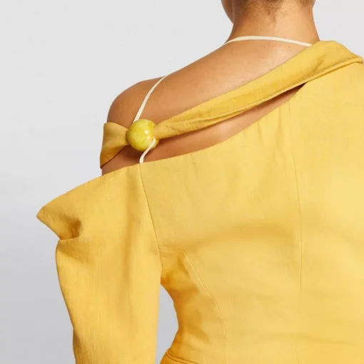 Fashion Women’s Blazer: Chic and Irresistible