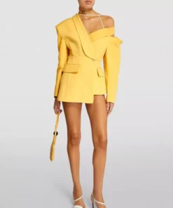 Fashion Women’s Blazer: Chic and Irresistible