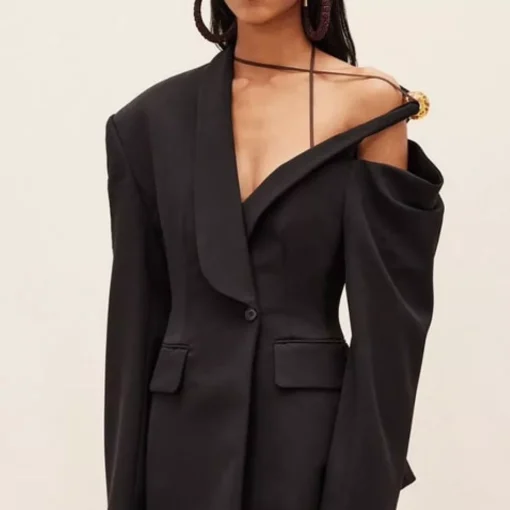 Fashion Women’s Blazer: Chic and Irresistible