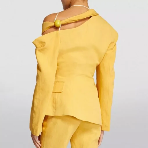 Fashion Women’s Blazer: Chic and Irresistible
