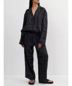 Women’s Chic Geometric Print Pajama-Style Shirt and Trousers/Shorts Set