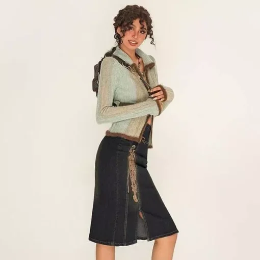 Women’s Slim Fit Knitted Cardigan with Two-Way Zipper and Flash Stripes