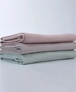 Premium Microfiber Yoga Towel – Anti-Slip, Quick-Dry, Extra Long for Fitness & Pilates