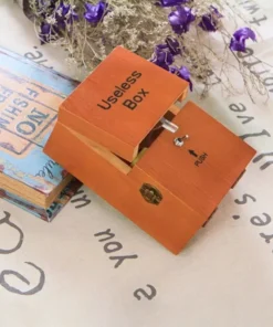 Wooden Useless Box – Interactive Stress-Reduction Toy, Ideal for Gifts