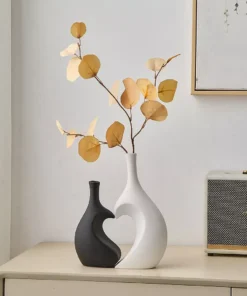 Set of 2 Chic Heart-Shaped Ceramic Vases