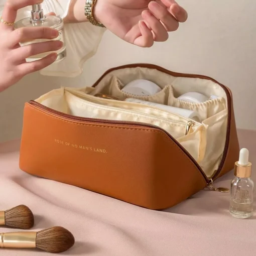 Elegant Leather Travel Cosmetic Bag – Zippered Make-Up Organizer for Women