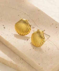 Vintage Shell-Inspired Stud Earrings for Women