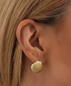 Vintage Shell-Inspired Stud Earrings for Women