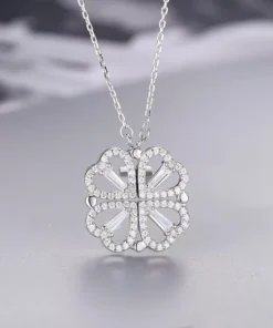 Elegant Heart-Shaped Crystal Clover Pendant Necklace – Fashion Jewelry for Women