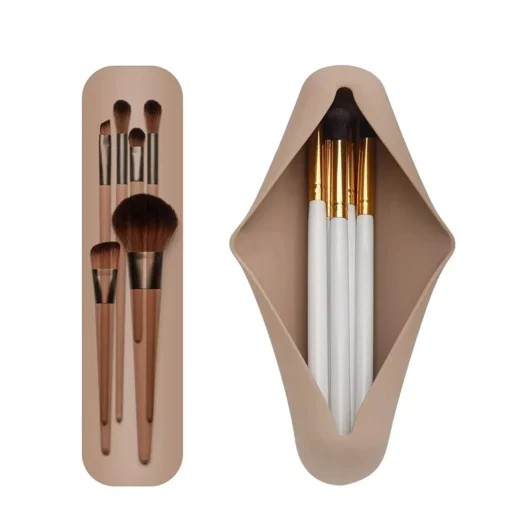 Sleek Silicone Makeup Brush Organizer – Compact Travel Pouch for Cosmetics